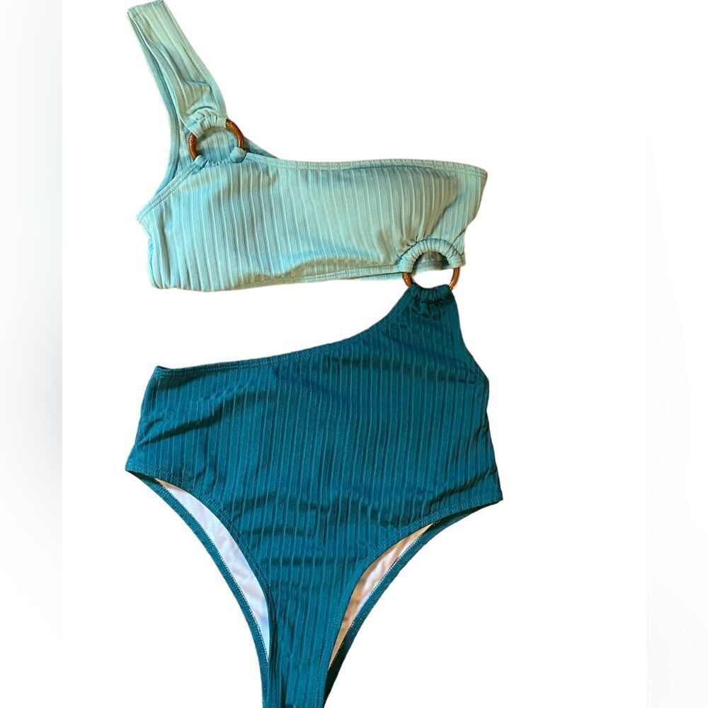 Zaful One Piece Cut Out Swimsuit 4
